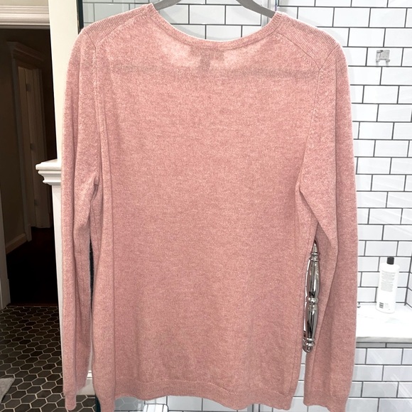 Like new 100% cashmere sweater - Picture 2 of 4